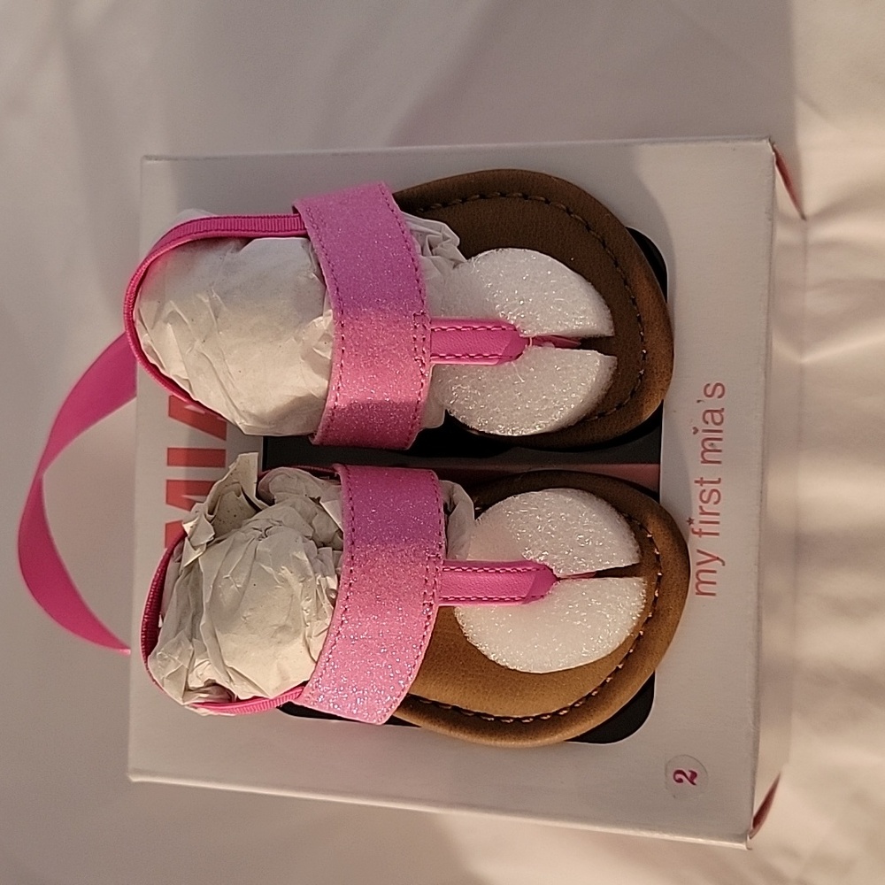 Mia (Mini) NIB Pink Glitter Baby Girl Sandals Size 2
